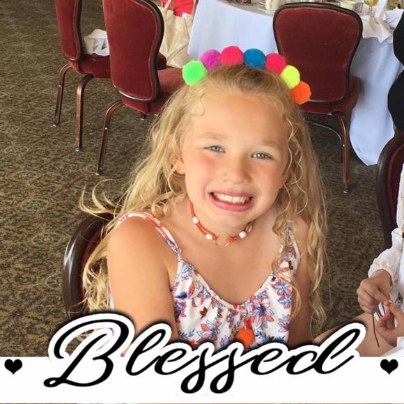 Meet your Posher, Stephanie - Picture 1 of 1